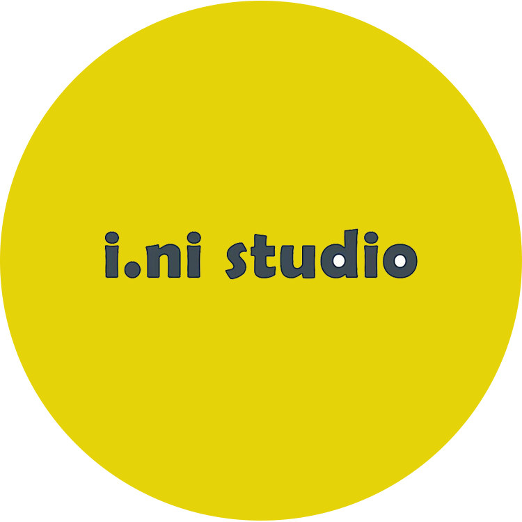 沈阳 ini 亲子集合店的LOGO