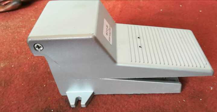 Pneumatic Riveting Nail Machine Accessories Punch Pneumatic Riveting Nail Machine Down-to-earth Valve Brake Riveting Nail Machine Down-to-earth Valve Steam Retention Tool