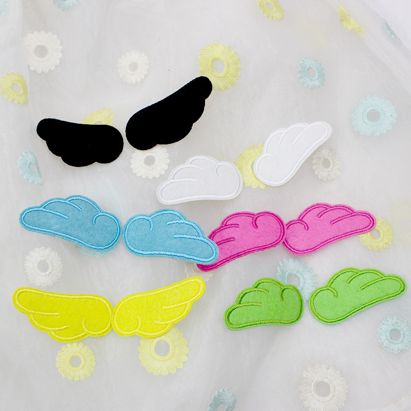 Cute winged hooded clothing embroidered with clothing bag to repair the decorative cloth with a broken hole and an iron ironing and ironing cloth