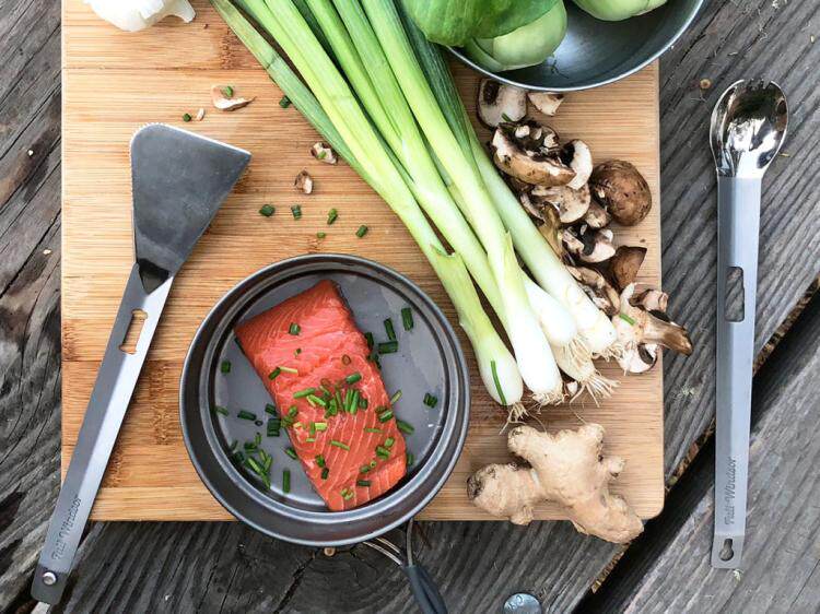 American Full Windsor Multifunctional 3 in 1 Outdoor Cooking Cutlery Shovel Fork Camping Picnic Splitter