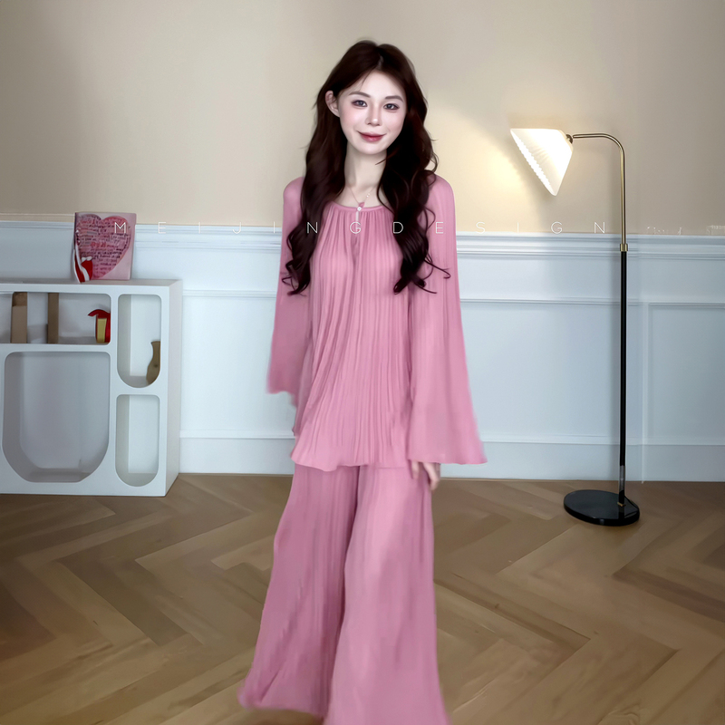 French Sweet and Gentle Style Pink Suit for Women 2026 Autumn New Loose Long-Sleeved Top Straight-Leg Pants Two-Piece Set