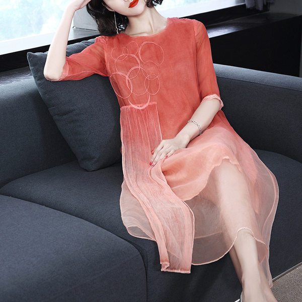 姿巢 宽松中长款 渐变色桑蚕丝连衣裙 天猫优惠券折后￥299包邮（￥499-200）2色可选