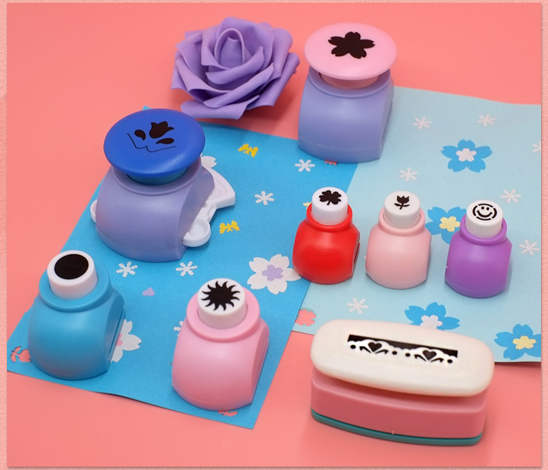 Máy in nổi khuôn mẫu hoa con dập nổi đặt rỗng handmade DIY ren tròn mẫu giáo giấy dập nổi nhỏ máy hoa sáng tạo - Tự làm khuôn nướng khuon banh khot