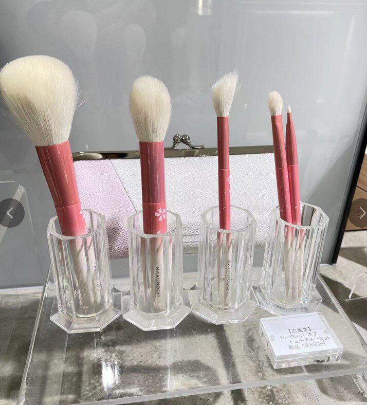 Japanese counter Baifengtang limited 5 pieces of cherry blossom puff brush brush set in December Beijing spot