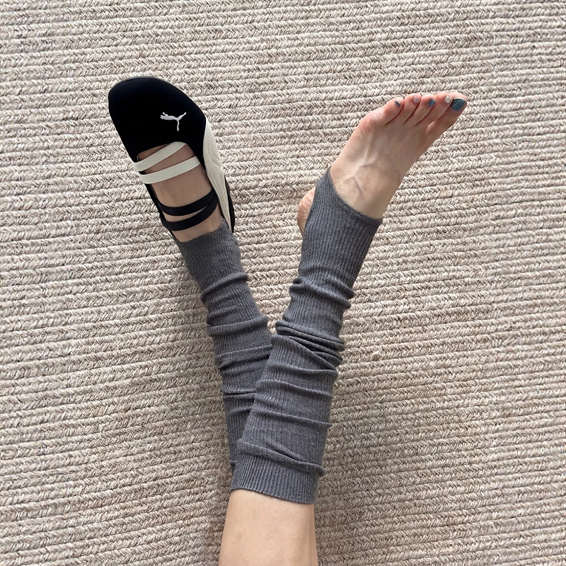 The Socks Are a Miracle~ They Fit All Shoes! the Vertical Stripes Make You Look so Slim! Miu-Style Breathable Foot-Covering Socks for Women The Socks Are a Miracle~ They Fit All Shoes! the Vertical Stripes Make You Look so Slim! Miu-Style Breathable Foot-Covering Socks for Women