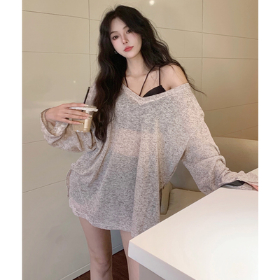 taobao agent Summer T-shirt, sexy top, plus size, V-neckline, long sleeve, UV protection, lifting effect