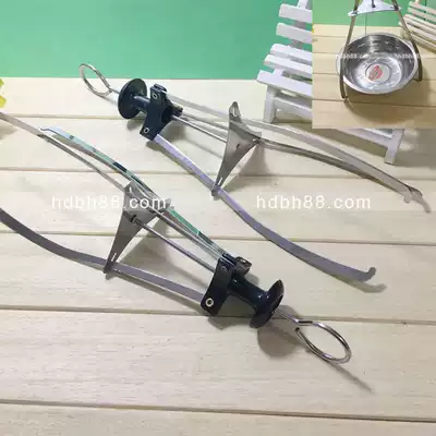 Three feet Take the Bowl clip, the disc claw steamer, the steamer, the anti-scalding clip, the dish clip, the supply of the food
