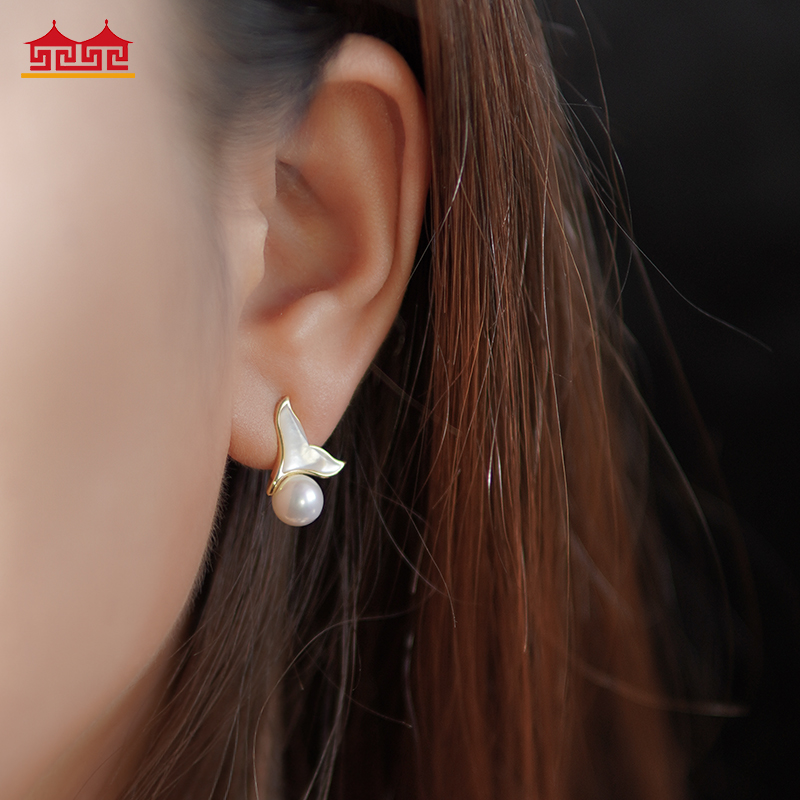 Lin's spring autumn 925 silver intense light fresh water pearl ear nail Sichuan fritillary fish tail with pearl earbuds to send girlfriend