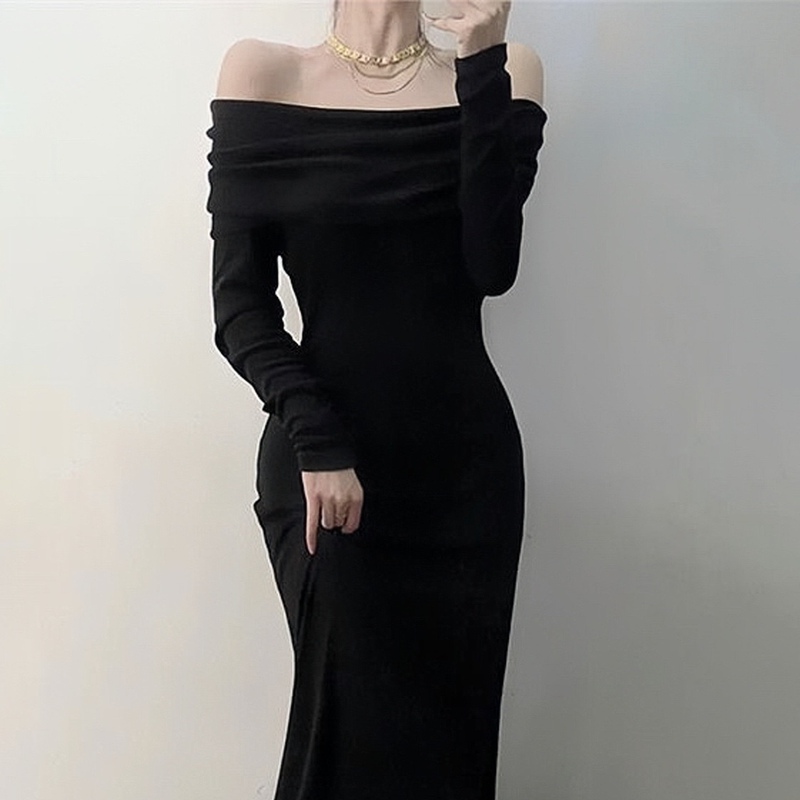 French Pure Lust Style Black Off-Shoulder One-Line Neckline Dress 2023 New Sexy and Fashionable Elegant Slim Knitted Skirt