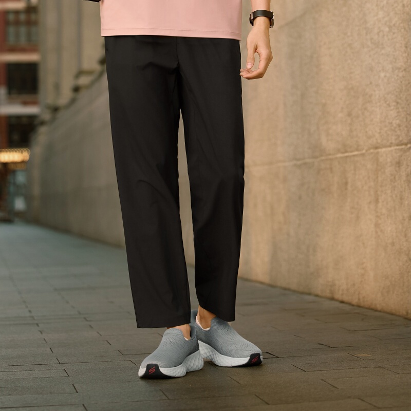 Skechers 2026 New Men's Elastic Breathable Loose Straight Sports Pants P226M140 Skechers 2026 New Men's Elastic Breathable Loose Straight Sports Pants P226M140