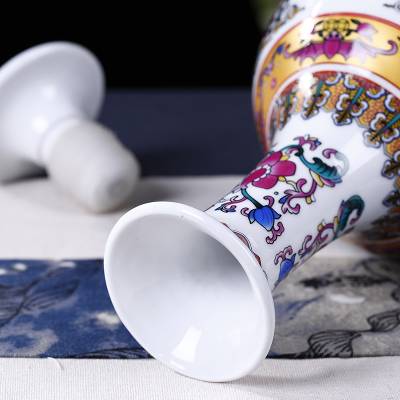 Bottle of jingdezhen ceramic nice Bottle of archaize home seal hip creative decoration small jars furnishing articles