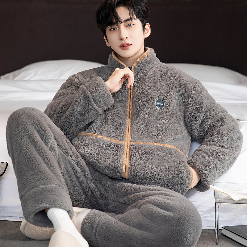 Qiaoyuan Coral Velvet Pajamas for Men, Zippered Style, Thickened and Fleece-Lined for Winter, Warm Flannel Loungewear Set, Can Be Worn Outside Qiaoyuan Coral Velvet Pajamas for Men, Zippered Style, Thickened and Fleece-Lined for Winter, Warm Flannel Loungewear Set, Can Be Worn Outside