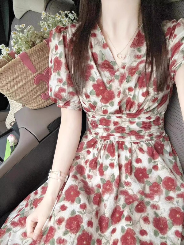 French-Style Tea Break Gentle Red Floral Dress for Women, Summer Plus Size, Waist-Cinching, Slimming Chiffon Long Dress