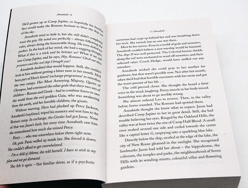 Anh Heroes gốc của Olympus cuốn sách 3 The Mark of Athena in Rick Riordan Percy Jackson Olympus bán chạy nhất cuốn tiểu thuyết thiếu niên anh hùng Athena