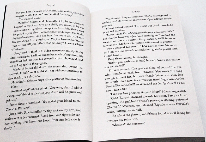 Anh Heroes gốc của Olympus cuốn sách 2 Con trai Neptune anh hùng Percy Jackson Olympus Poseidon của Rick Riordan bán chạy nhất cuốn tiểu thuyết tuổi teen