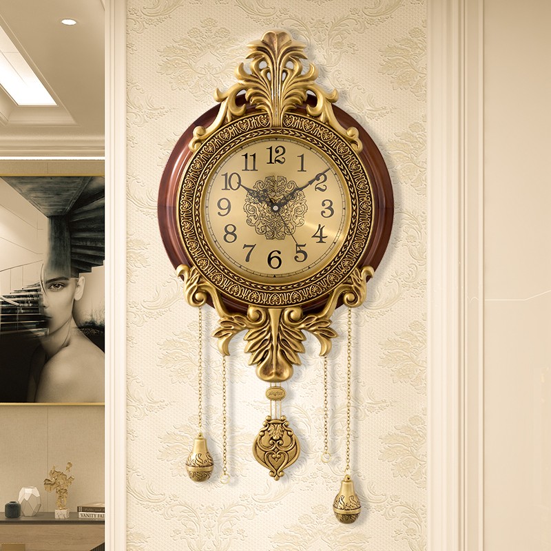 Solid Wood American Hung Clock Light Lavish Home European Style Watch Room Bedroom Electronic Clock Creative Luxury Retro Hanging Watch