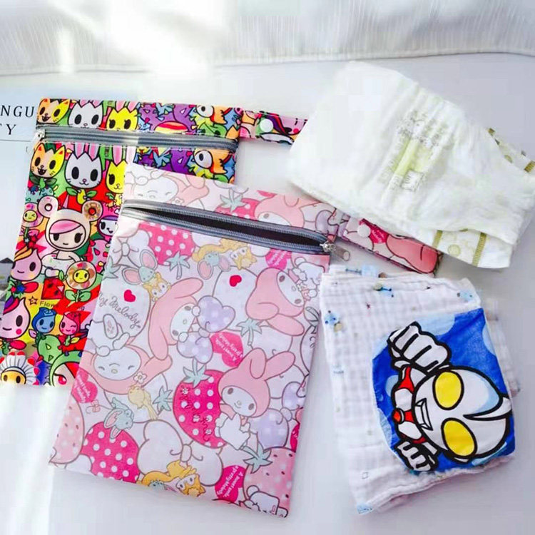Cartoon Anpanman baby going out diaper towel storage bag Snoopy thick waterproof diaper bag