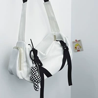 Черный с белым кулон