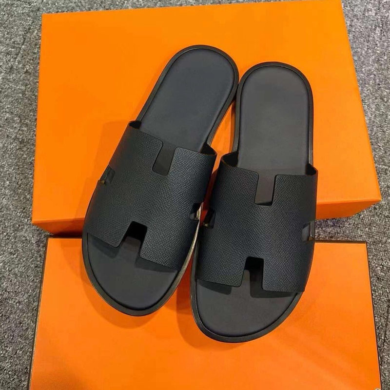 European Station 2026 Summer New Outdoor Genuine Leather Korean Style Slippers Men's Slip-On Trendy Brand Men's Non-Slip Hot-Selling Style European Station 2026 Summer New Outdoor Genuine Leather Korean Style Slippers Men's Slip-On Trendy Brand Men's Non-Slip Hot-Selling Style