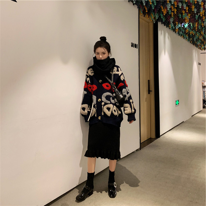 2021 new women's dress Early autumn Herbenwind light ripeness net red fumboyant foreign dress Two-two-style suit