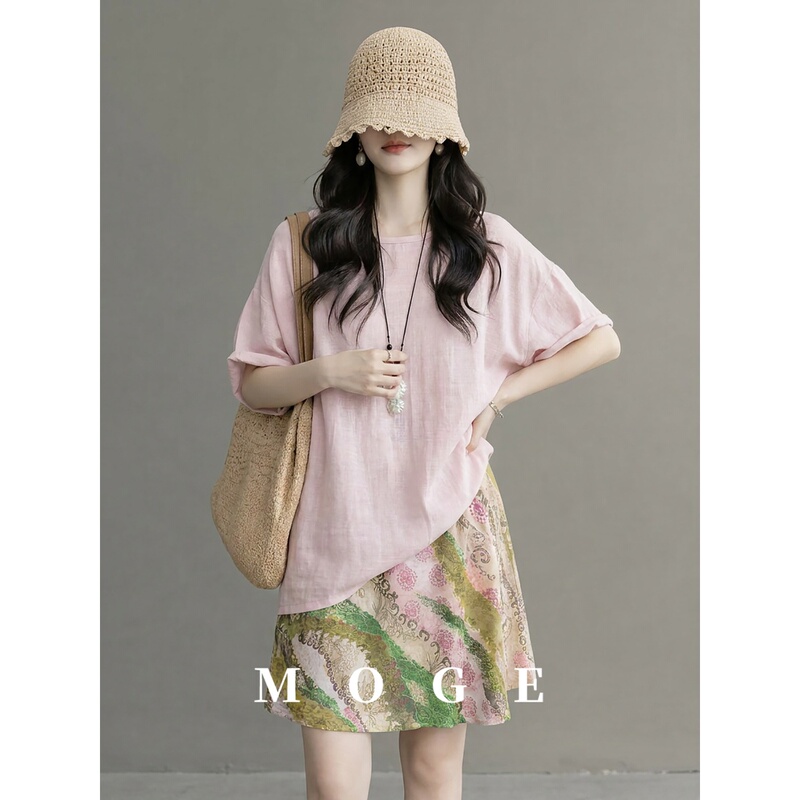 Moge Pink Lazy Style Artistic Short-Sleeved Top and Printed Skirt Two-Piece Set for Women 2026 Summer New Style Moge Pink Lazy Style Artistic Short-Sleeved Top and Printed Skirt Two-Piece Set for Women 2026 Summer New Style