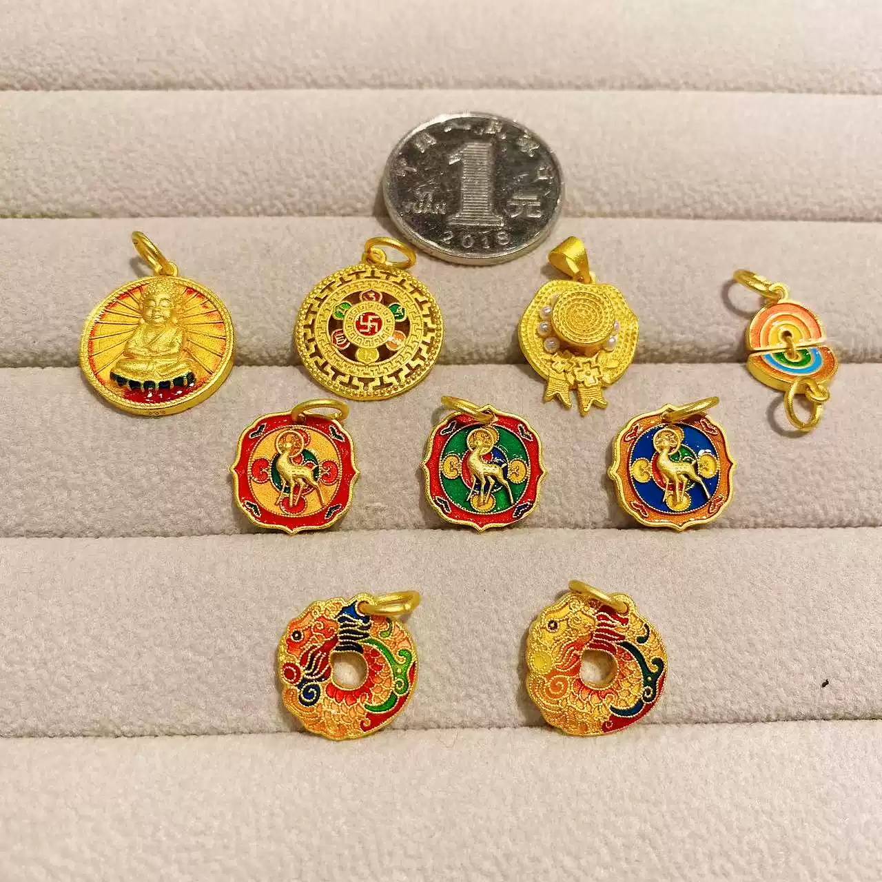 九色鹿草帽龙牌万字六字真言珐琅彩吊坠手链项链沙金