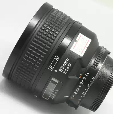 94 New Nikon AF 85 1 4 D (6625)