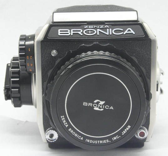 BRONICA EC 6x6 75 2 8 (1946)