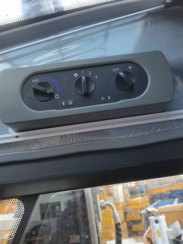 Sany Crane Air Conditioning Control Panel 75 50-Ton Vehicle Air Conditioning Switch New Model Original Factory 3 Knobs