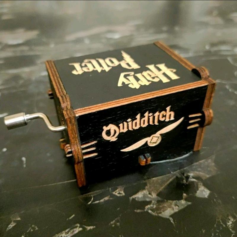 Manual Dark Harry Potter hand-cranked wooden music box mystery magic world music box Hogwarts