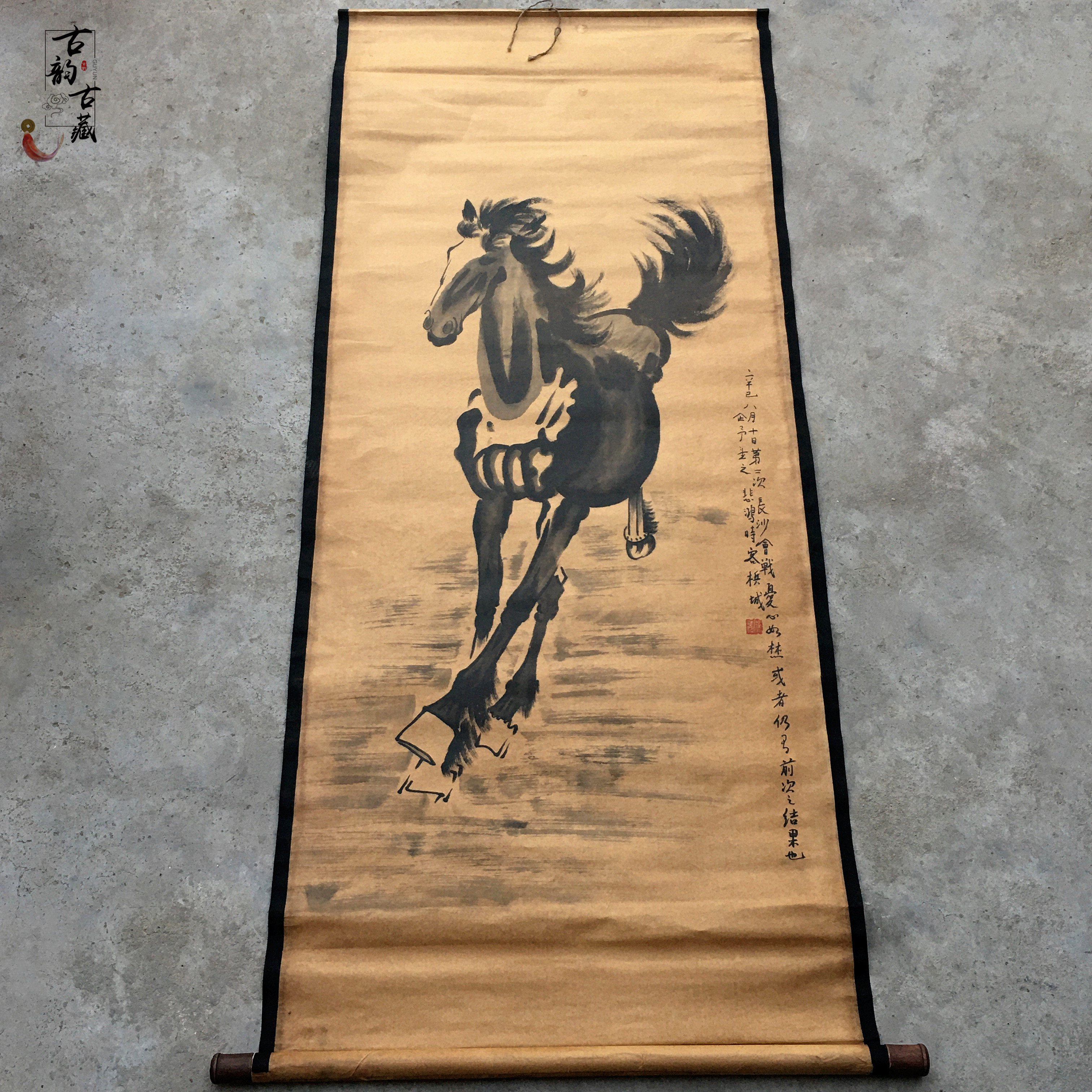 Antique Xu Beihong horse portrait ancient calligraphy and painting collection home decoration living room nave hanging painting imitation old-fashioned scroll painting