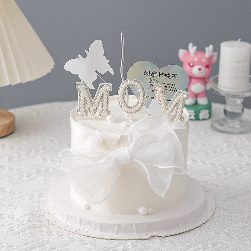 Mom Cake Decorated MOM Pearl plugin Mother's Festival Happy Care Card White Ribbon Butterfly Converter