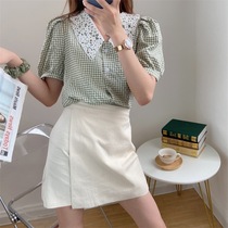 Loose short sleeve plaid shirt female design sense niche French bubble sleeve doll collar shirt summer thin shirt