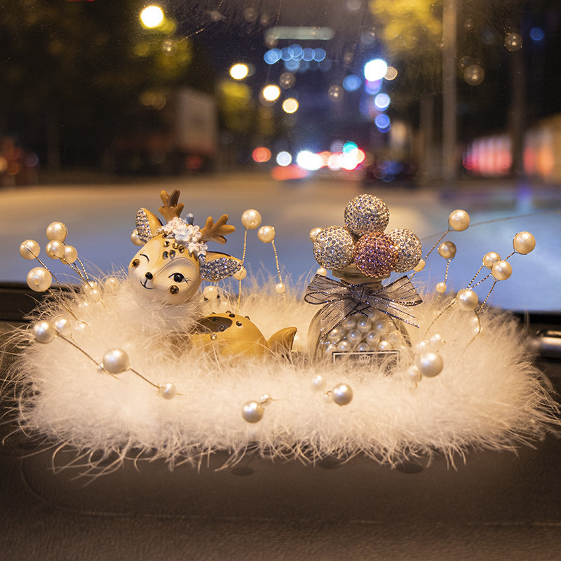 Car perfume car interior decoration ornaments supplies Daquan car aromatherapy cute high-end goddess fragrance men