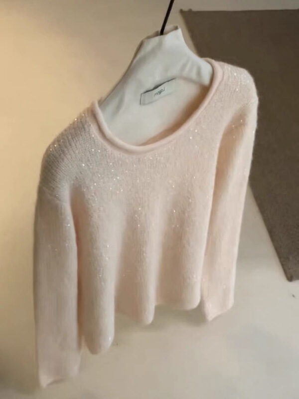 Lagom Genuine Product, Gentle and Soft Shimmering Sweater, Slimming and Elegant Sequined Inner Knitwear 256880 Lagom Genuine Product, Gentle and Soft Shimmering Sweater, Slimming and Elegant Sequined Inner Knitwear 256880