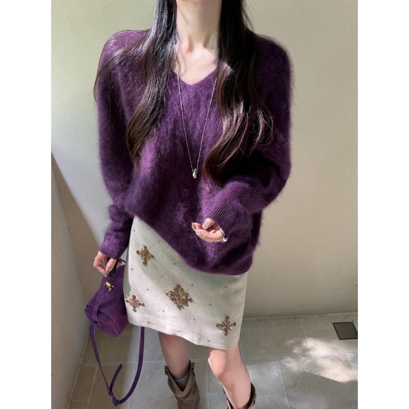 Cashmere Brushed V-Neck Purple Atmospheric Autumn and Winter Sweater, Lazy Wool Top, Mulberry Silk Knit Loose Fit for Women