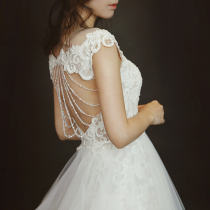 Seaside autumn and summer new tail light wedding dress diamond lace Forest department halter travel wedding photography Crystal light luxury