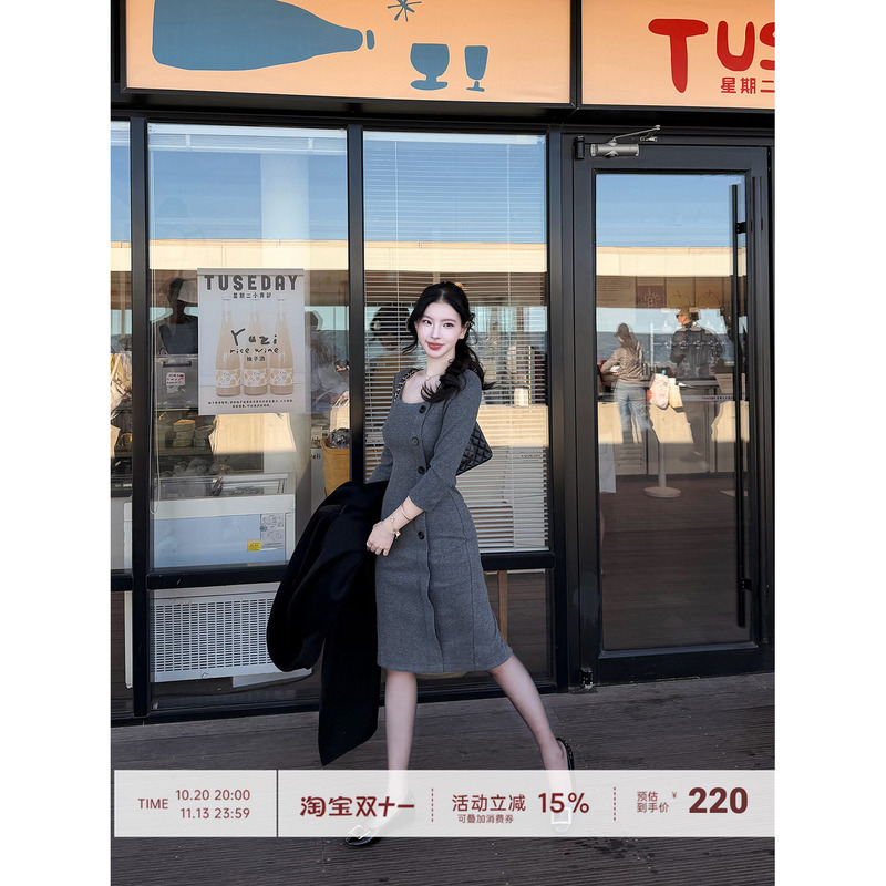 【Farte Shop】Anna Floral Gray Square Neck Mid-Sleeve Woven Dress for Women Autumn and Winter Midi Dress 【Farte Shop】Anna Floral Gray Square Neck Mid-Sleeve Woven Dress for Women Autumn and Winter Midi Dress