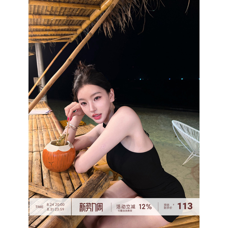 【Farte Shop】Heart-Shaped Curve Black Lace Off-Shoulder Dress for Women, Spring Pure and Alluring, Slimming and Figure-Hugging 【Farte Shop】Heart-Shaped Curve Black Lace Off-Shoulder Dress for Women, Spring Pure and Alluring, Slimming and Figure-Hugging