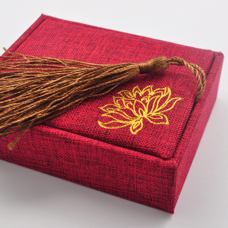 Guzheng nail box square with flow subugart fine retro printed with pipa Yichia rubberized fabric containing box