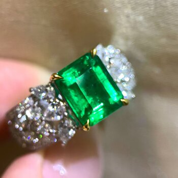 18k gold diamond inlaid natural emerald ring main stone 3.08 carats origin zambia color vvg