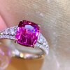 18K gold diamond inlaid natural unfired spinel ring. The main stone is 3.09 carats. The glass body has a dreamy color.