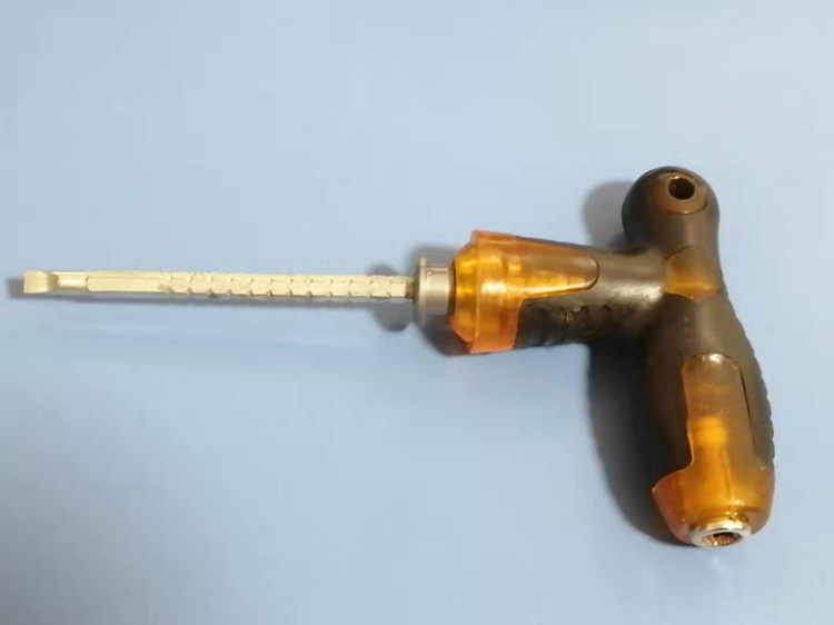 Triple-use multifunctional screw screwdriver with magnetic screwdriver in s2 alloy T type screwdriver