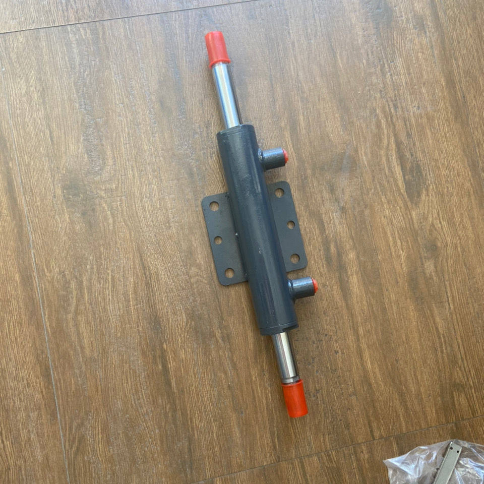 Taishan Lu Middle East Fang Hong 354 404 454 Tractor Hydraulic Steering Cylinder Directional Machine Oil Cylinder