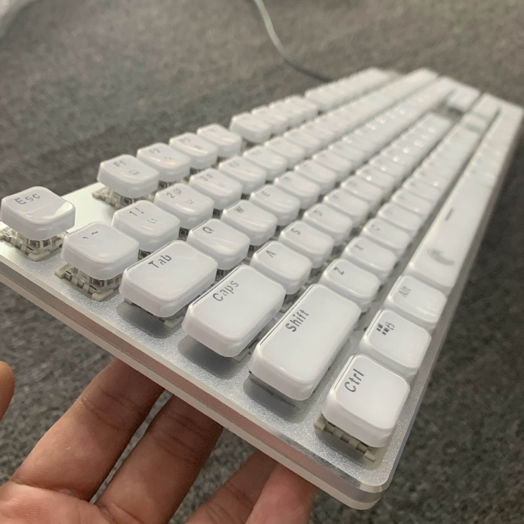SHORT SHAFT MECHANICAL KEYBOARD LIGHT THIN PORTABLE 104 KEY OFFICE TRIGGER OA TYPING SHORT KEY STROKE RED SHAFT FLAT WHITE PBT