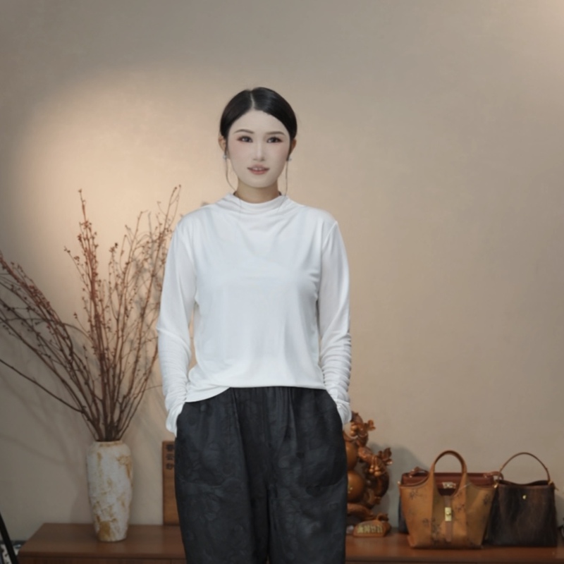 Qiao Jiangnan Xiangyunsha [Base Layer Shirt - Black, White] Mulberry Silk Knitted Base Layer Shirt, Fashionable and Versatile