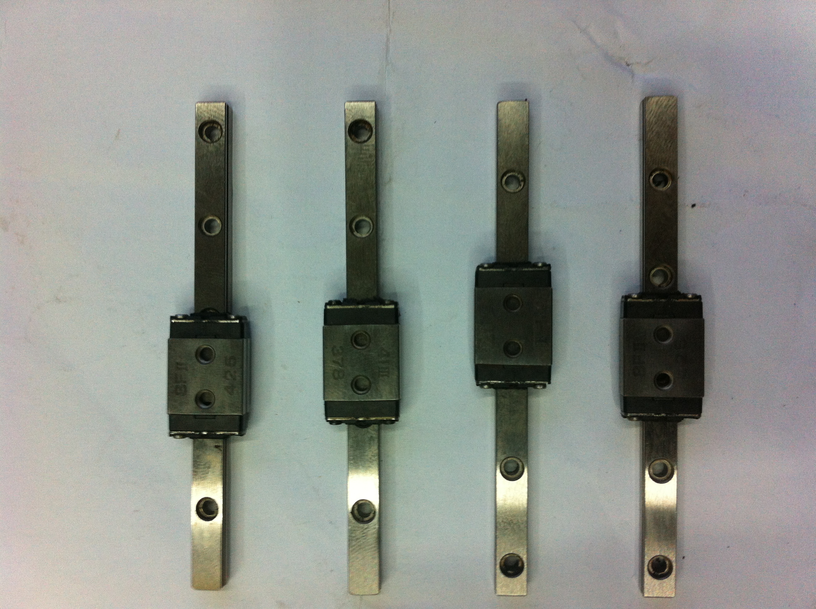 IKO linear guide LWL12 LWL12 LWL15 LWL3 LWLC7N LWLC7N LWLC9BCS LWLC9BCS LWLC9BCS
