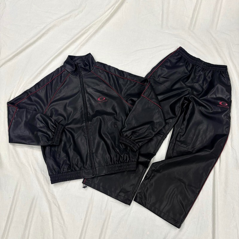 「Loop Series」Vana Ilusion Circular Lettering Topstitch Leather Zipper Jacket Men's Trendy Coat 「Loop Series」Vana Ilusion Circular Lettering Topstitch Leather Zipper Jacket Men's Trendy Coat