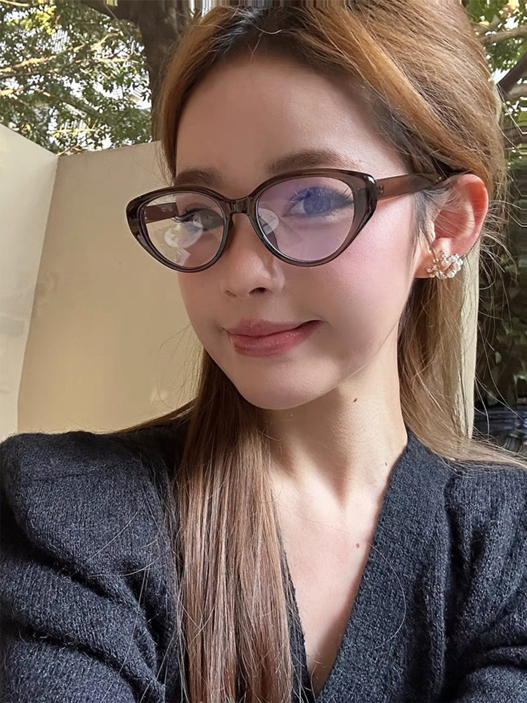 Retro Cat-Eye Glasses Frame for Women, a Makeup-Free Essential, Can Be Fitted with Prescription Lenses for Nearsightedness, Blue Light Blocking, Flattering for Square and Round Faces, Non-Prescription Glasses