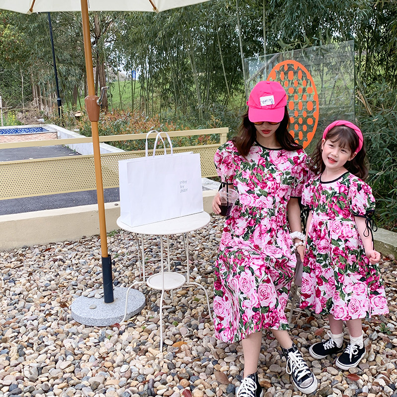 Special pro-sub-dress Summer new mother woman dress pure cotton foreign dress Korean version of dress Summer clothing flowers Long dress